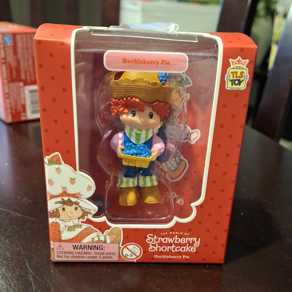 TLS The World Of Strawberry Shortcake - Huckleberry Pie